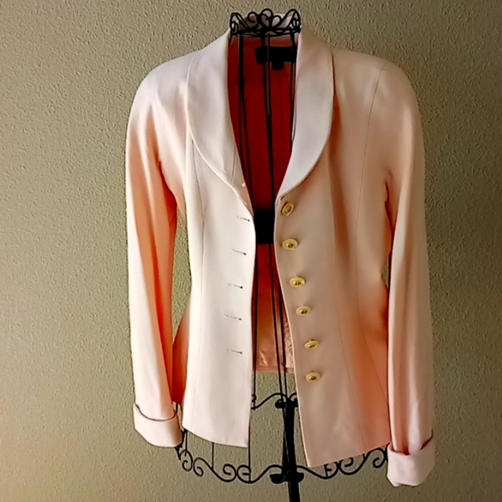 Light pink fully lined skirt suit.